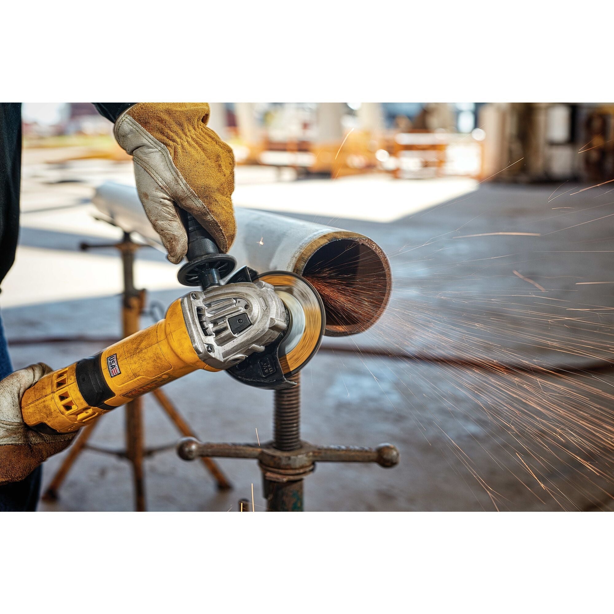 Abrasif DeWALT Haute Performance DEWALT DWA8924 Broyage De Pipeline à Performance étendue 7 Po X 1/8 Po Disque Meulage Métal Acier Abrasif DeWALT Haute Performance DEWALT DWA8924 Broyage De Pipeline à Performance étendue 7 Po X 1/8 Po Disque Meulage Métal Acier